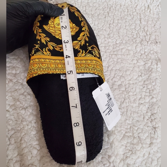 Versace Medusa Slippers - Picture 14 of 15